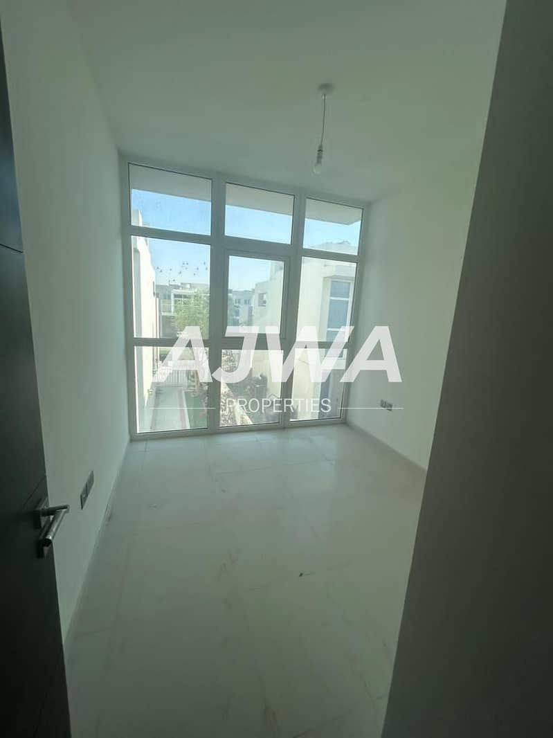 3 Bed town house in Vardan damac hills 2