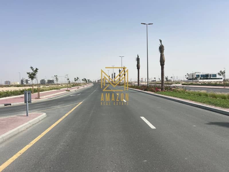 PHASE 04 FREEHOLD SINGLE ROAD PRIME PLOT CLOSE TO SHEIKH ZAYED ROAD