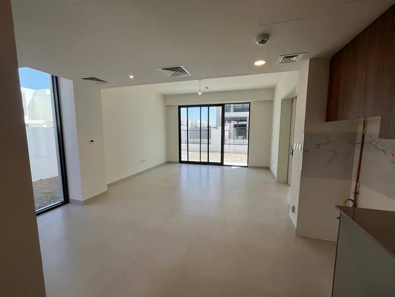 READY TO MOVE | CORNER UNIT | BIGGER PLOT SIZE