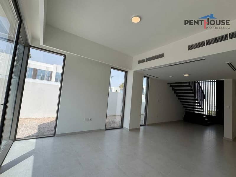 CORNER UNIT | BRAND NEW | CLOSE TO ENTRANCE - Image 7