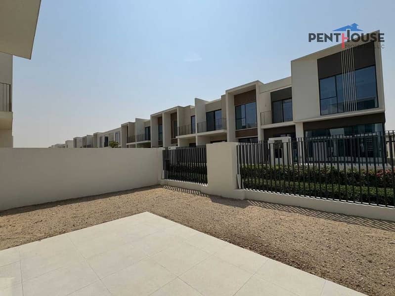 CORNER UNIT | BRAND NEW | CLOSE TO ENTRANCE - Image 17