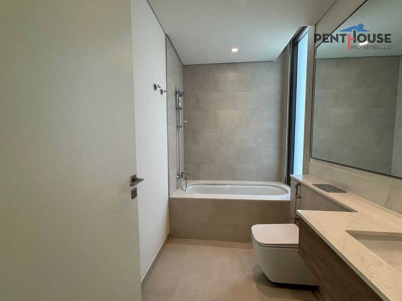 CORNER UNIT | BRAND NEW | CLOSE TO ENTRANCE - Image 18