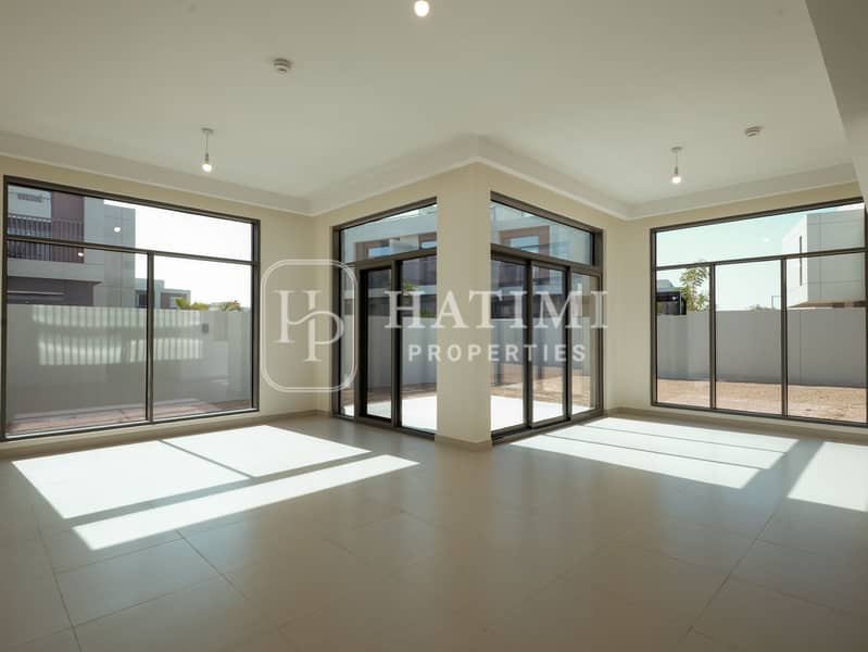 Close to Amenities | Corner unit | Big plot size