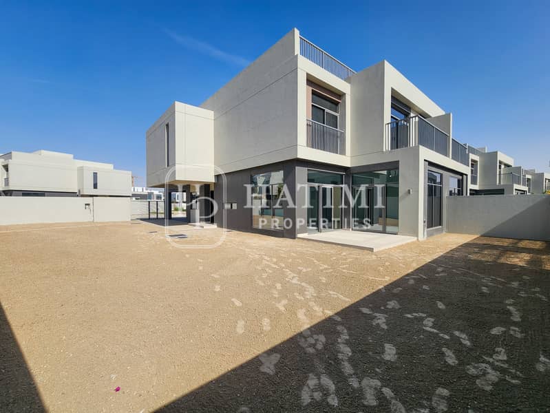 Close to Amenities | Corner unit | Big plot size