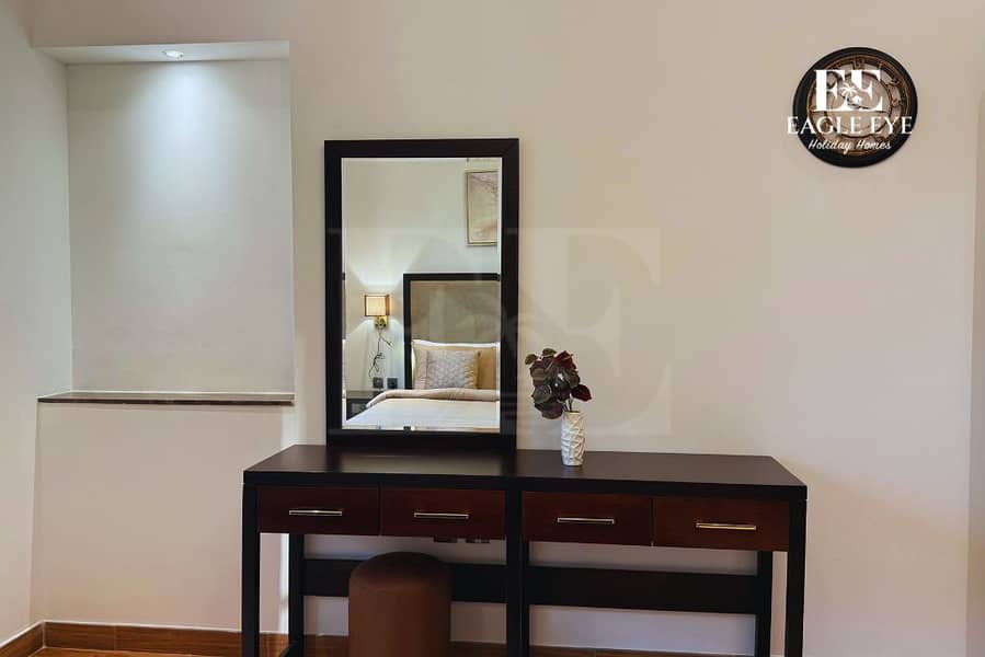 Burj Khalifa View | Sofa Bed | High Floor - Image 16