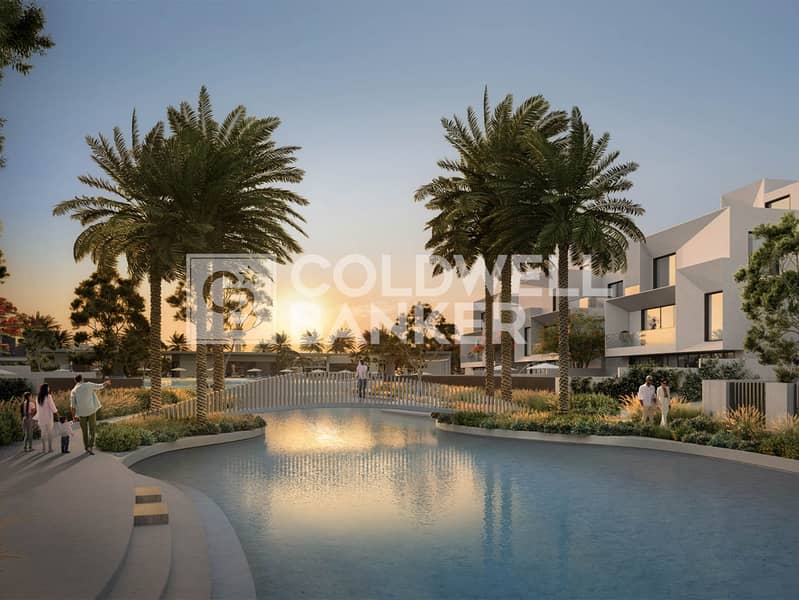 Luxury Villa | Genuine Resale | Waterfront Living - Image 18