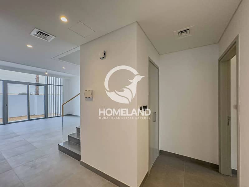 Landscape | Ready to Move In | Single Row - Image 7