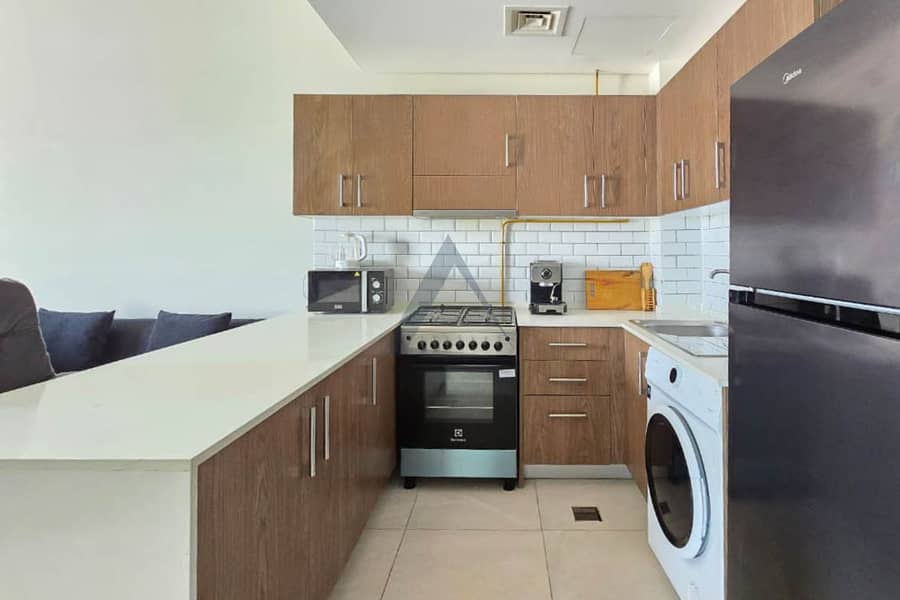 Modern Living | Fully Furnished | Vacant