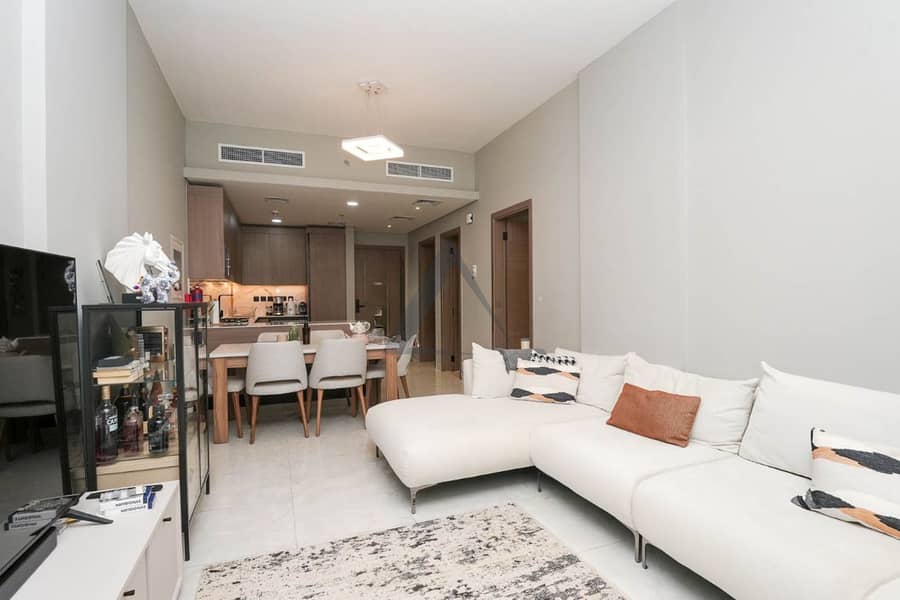 Fully Furnished| Large Layout| Vacant on Transfer