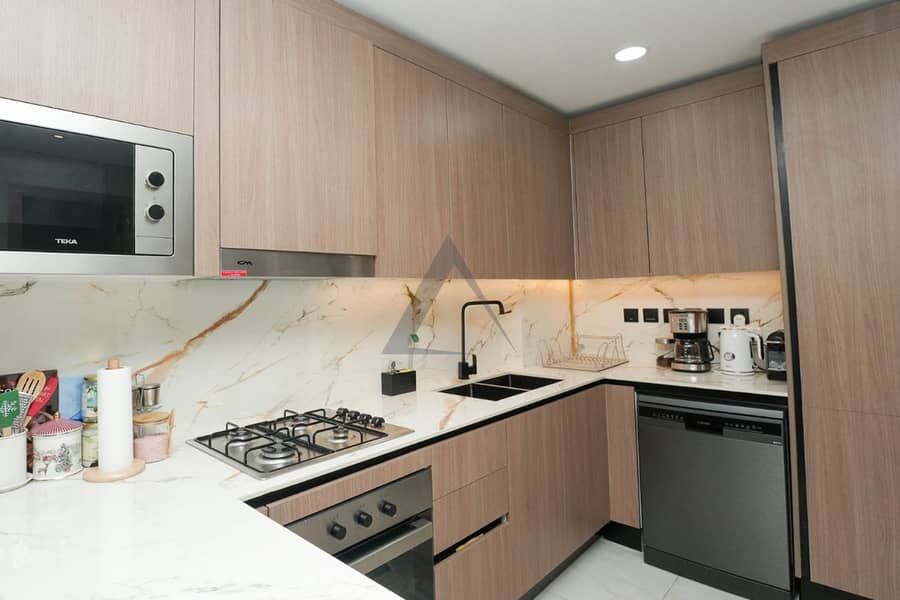 Fully Furnished| Large Layout| Vacant on Transfer - Image 9