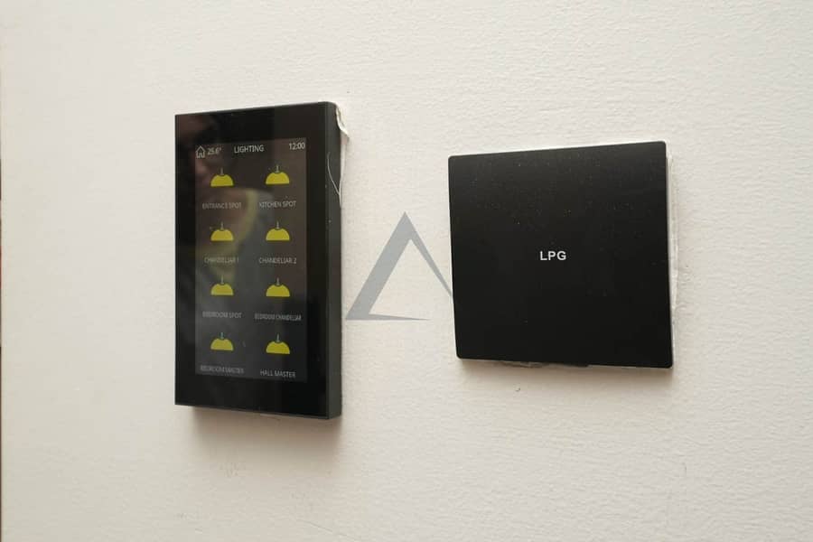 Fully Furnished| Large Layout| Vacant on Transfer - Image 18