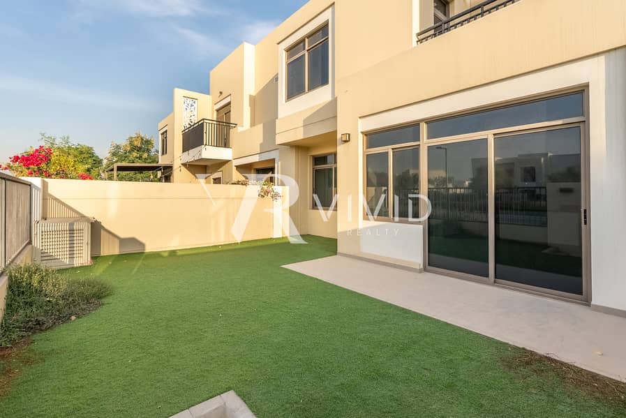 Single Row I Maid's Room I Pristine Condiition