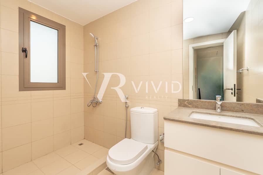 Single Row I Maid's Room I Pristine Condiition - Image 24