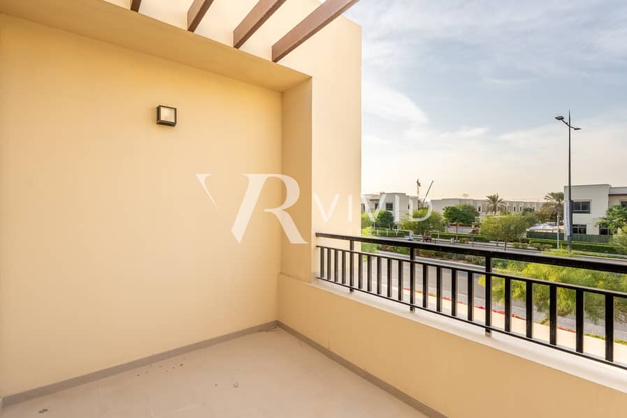 Single Row I Maid's Room I Pristine Condiition - Image 31