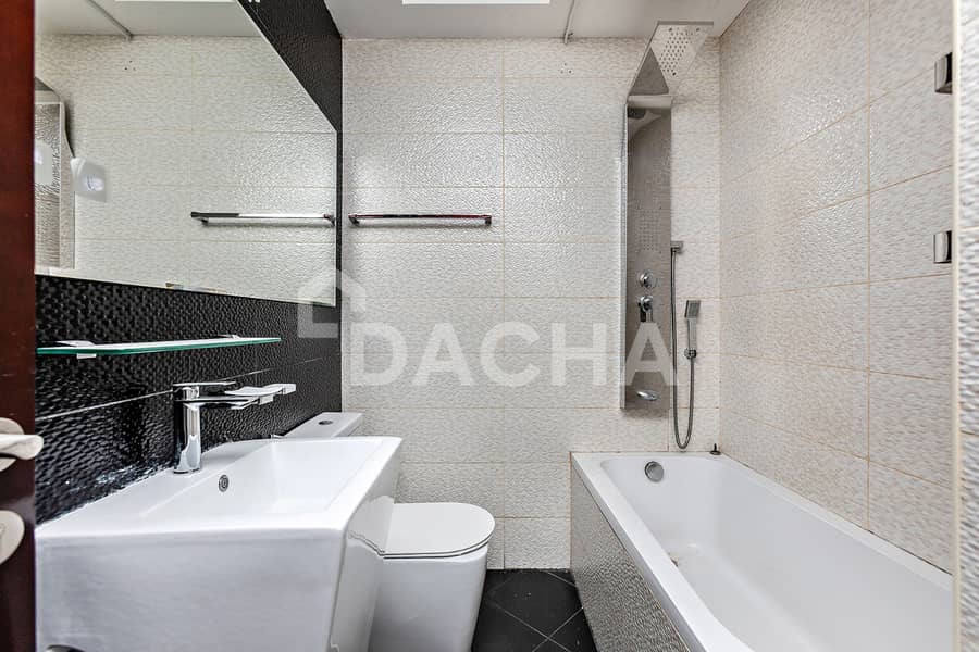 Single Row | Vacant | Close to Park - Image 15