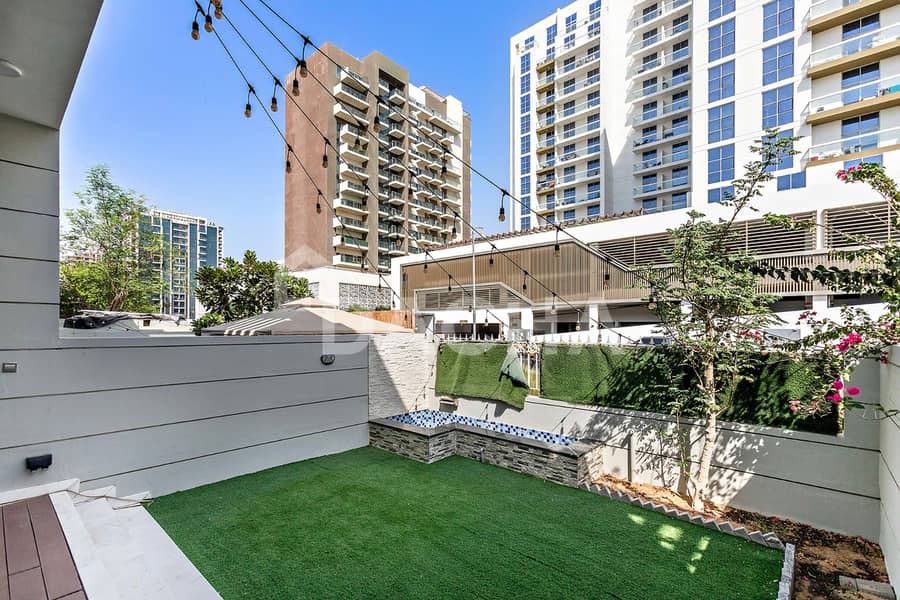 Single Row | Vacant | Close to Park - Image 23