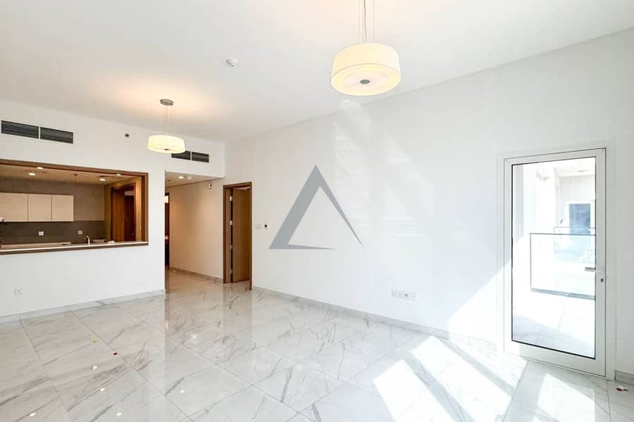Spacious 1BR | High Floor Balcony | Gym & Pool Access - Image 6