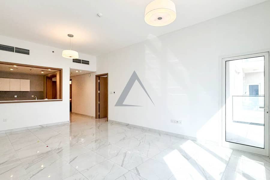 Spacious 1BR | High Floor Balcony | Gym & Pool Access - Image 7