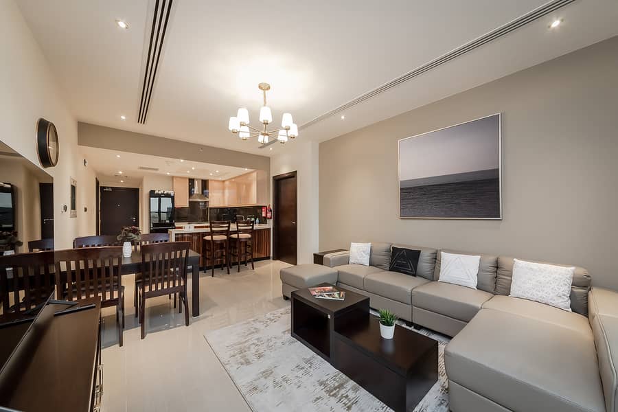 Stylish 1BR Apartment with Canal View | Elite Downtown Residence