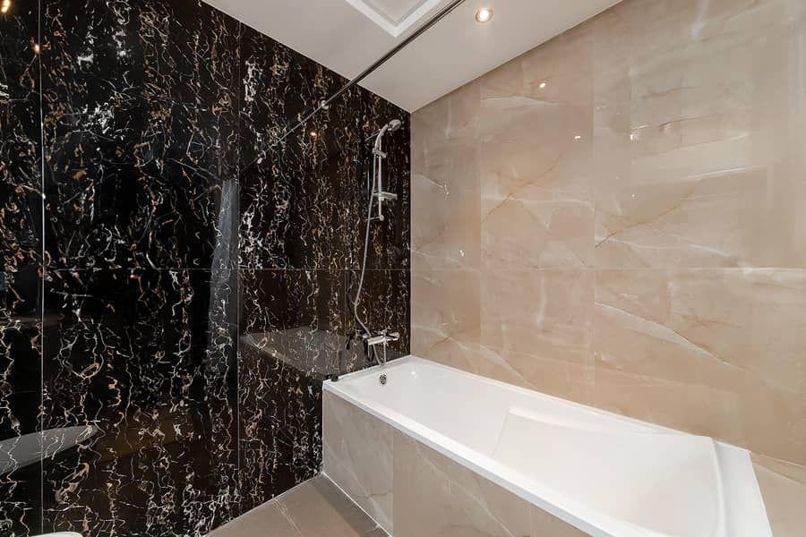 Stylish 1BR Apartment with Canal View | Elite Downtown Residence