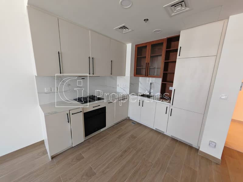 Modern Living | Pool View | Spacious Layout - Image 7