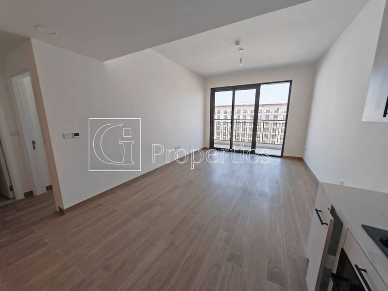 Modern Living | Pool View | Spacious Layout - Image 8