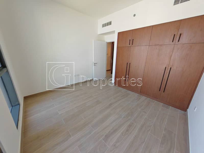 Modern Living | Pool View | Spacious Layout - Image 13