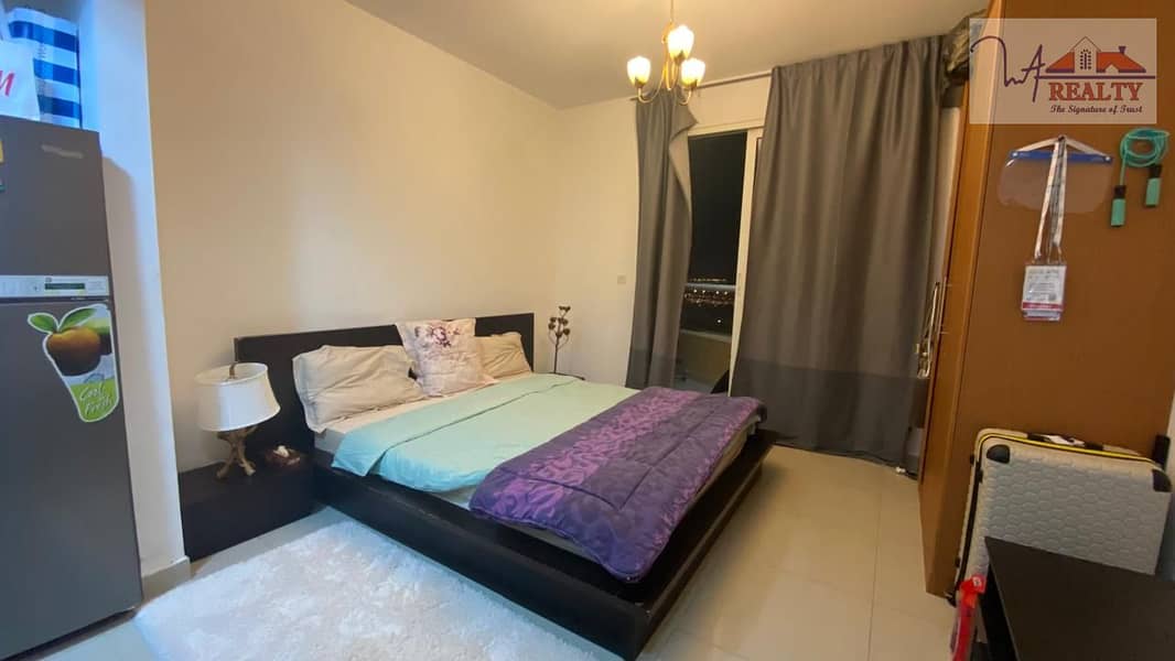 Unfurnished / Studio / High Floor Great View