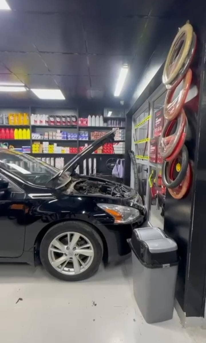 Annual shop for rent in Al Rashidiya, 45 sq ft, 3 indoor cars, 15 ...