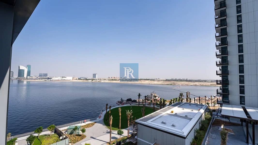 Vacant 1 Bedroom Furnished Premium Location