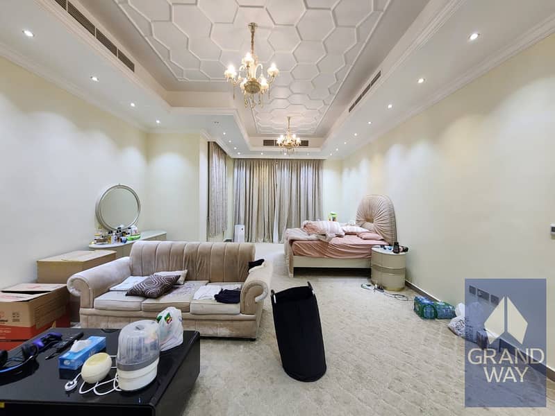 6 Bedrooms Spacious Villa In Al Awir - Image 8