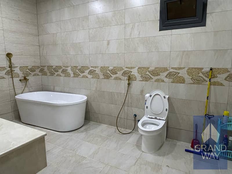 6 Bedrooms Spacious Villa In Al Awir - Image 19