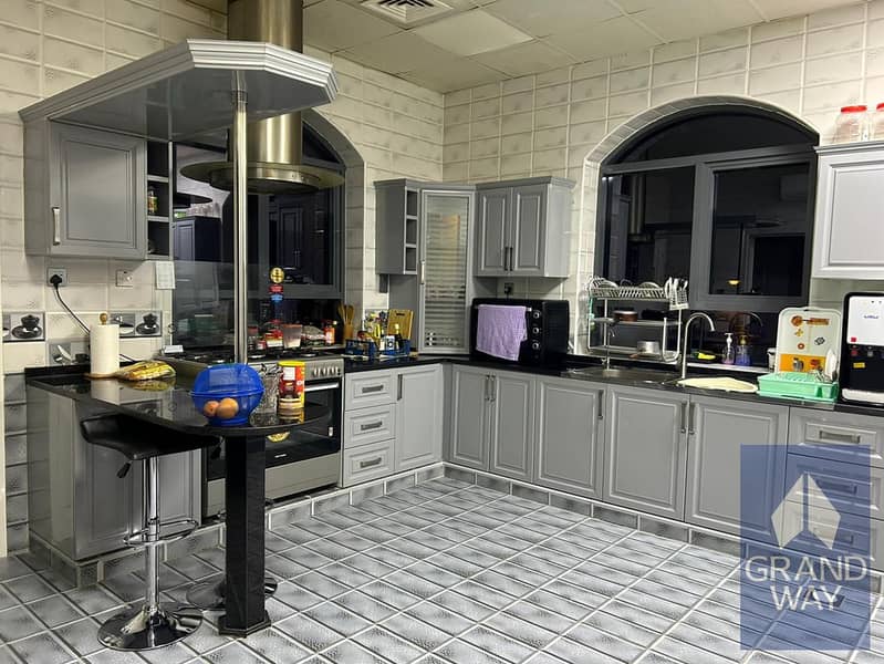 6 Bedrooms Spacious Villa In Al Awir - Image 35