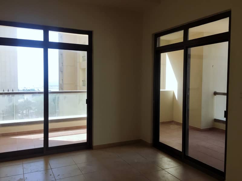 Jbr, 2 b/r with , 4 cheques , partial sea view , very large living room , very large balcony , low floor