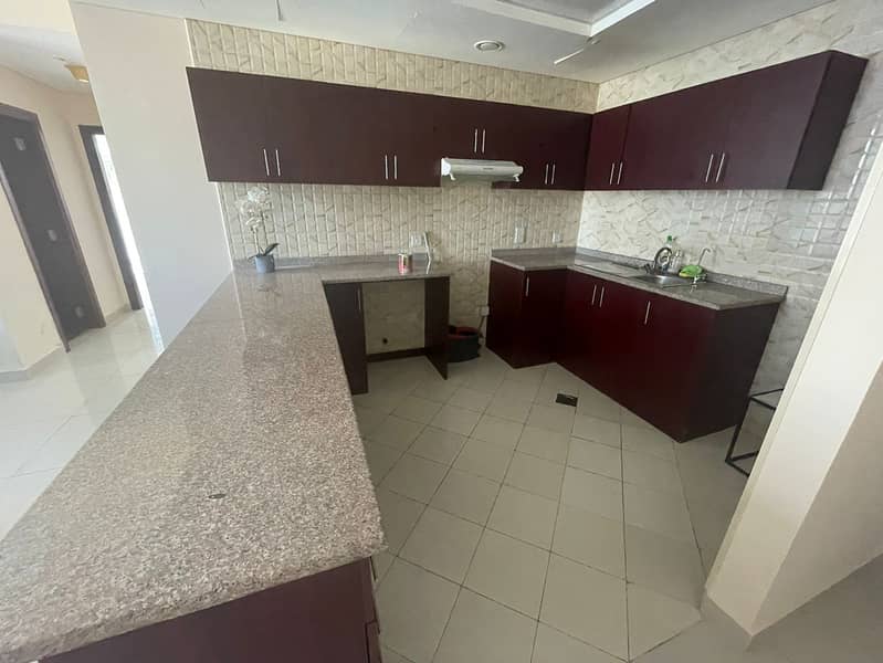 Fully Furnished! Bright, Perfect Layout!