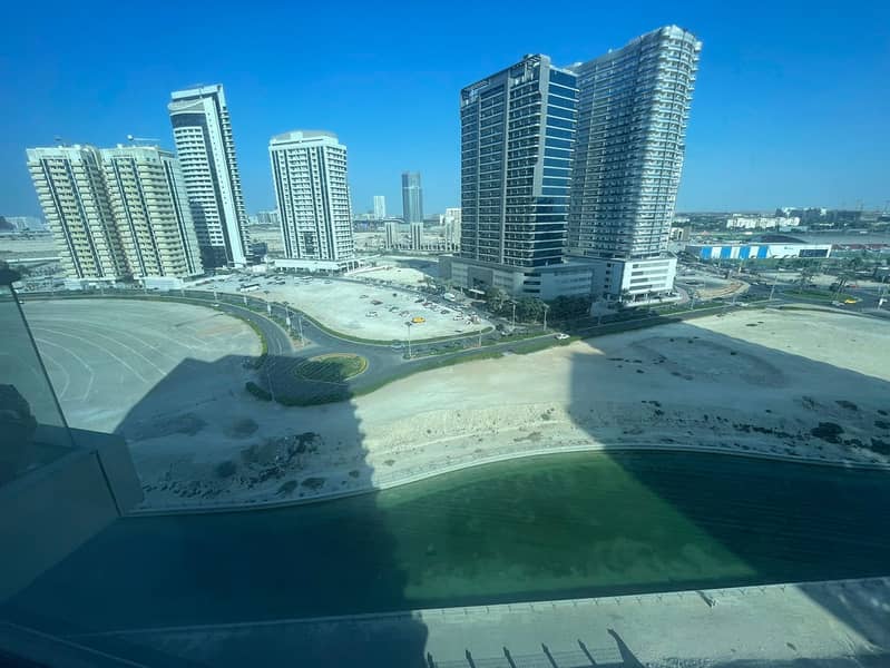 Fully Furnished! Bright, Perfect Layout!