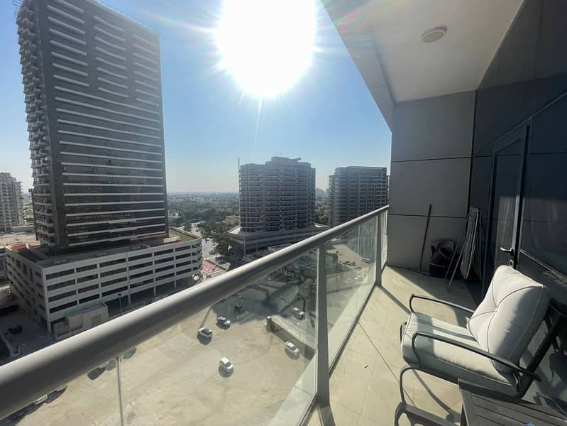 Fully Furnished! Bright, Perfect Layout! - Image 7