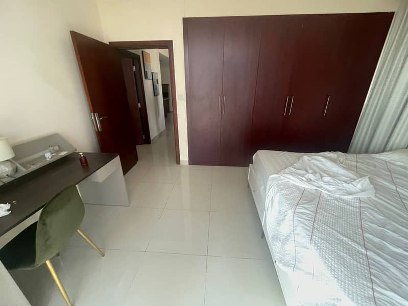 Fully Furnished! Bright, Perfect Layout! - Image 9