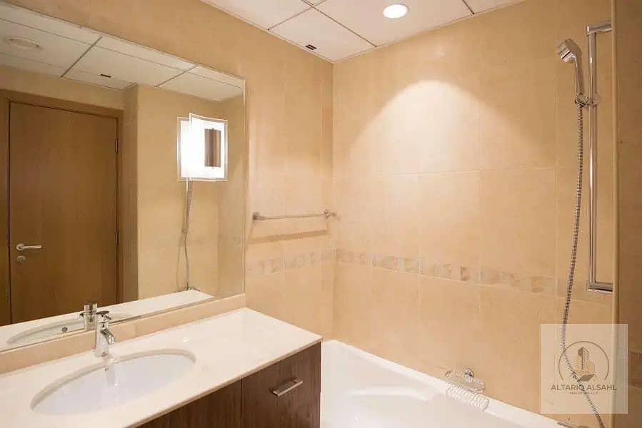 Huge Layout | Open View | Good Layout