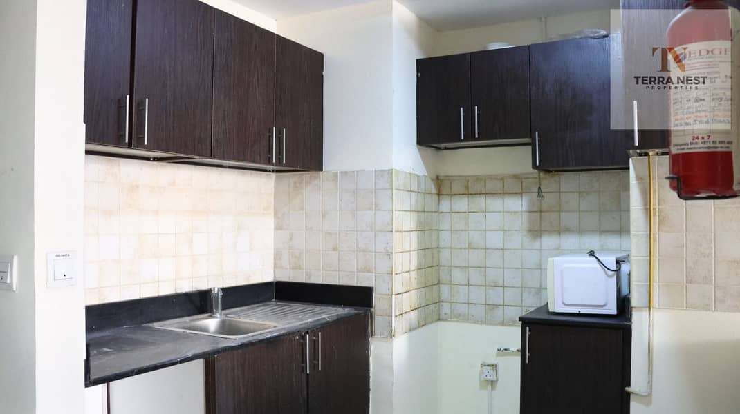 ELEGANT 1 BR | HIGH ROI | INVESTOR DEAL | BRIGHT AND SPACIOUS | GENUINE RESALE - Image 6