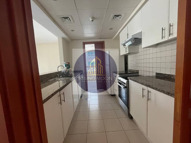 LARGE 2BR STUDY WITH 2.5 BATHS FOR RENT - Image 6