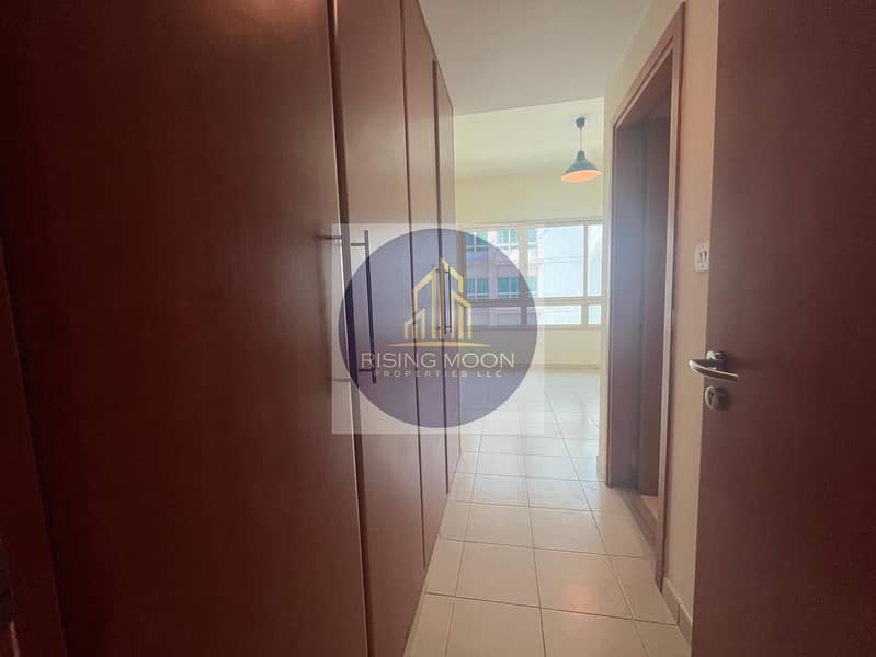 LARGE 2BR STUDY WITH 2.5 BATHS FOR RENT - Image 9