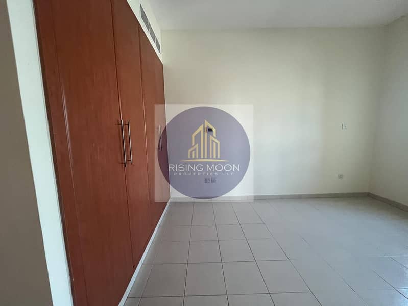 LARGE 2BR STUDY WITH 2.5 BATHS FOR RENT - Image 10