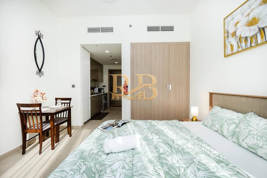 STUDIO, BURJ VIEW, SPACIOUS, FULLY FURNISHED, READY TO MOVE