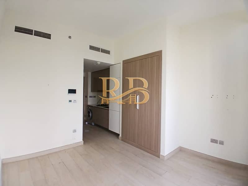 STUDIO, POOL VIEW, SPACIOUS, FULLY FURNISHED, READY TO MOVE