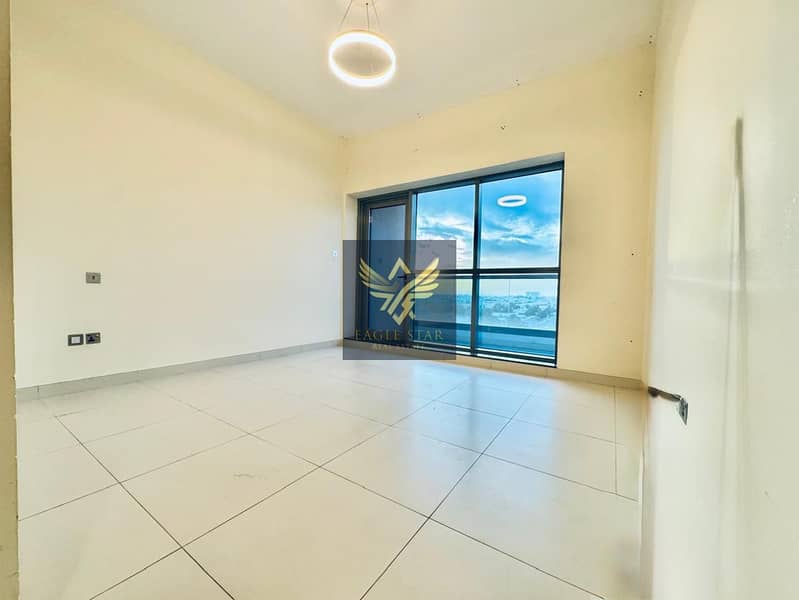 1B-R WITH STORE | BRIGHT AND ELEGANT | READY TO MOVE - Image 10