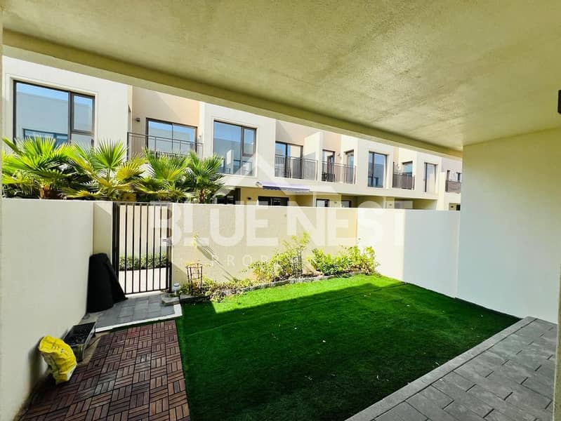 3 BR MAINTAINED | LANDSCAPED | AVAILABLE IMMEDIATLY