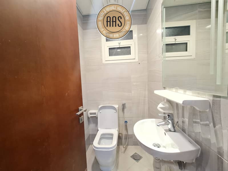 Very Huge Size 2Bhk With Master Rooms 71k Full Facilities