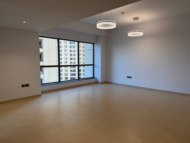 VACANT | UPGRADED | MARINA / SEA VIEW