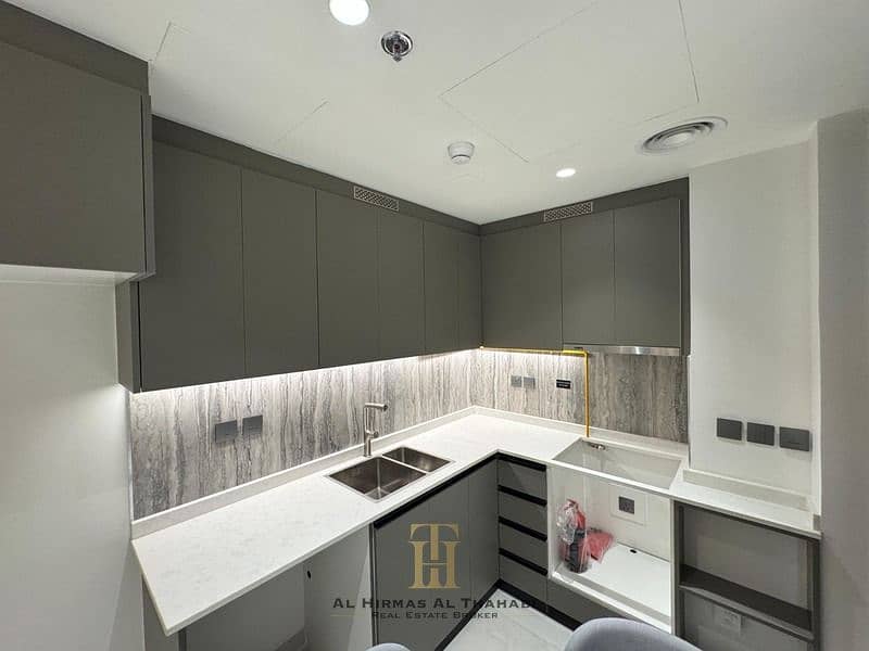 Live Stylishly in Furnished 1BR-New Tower-Spacious - Image 6